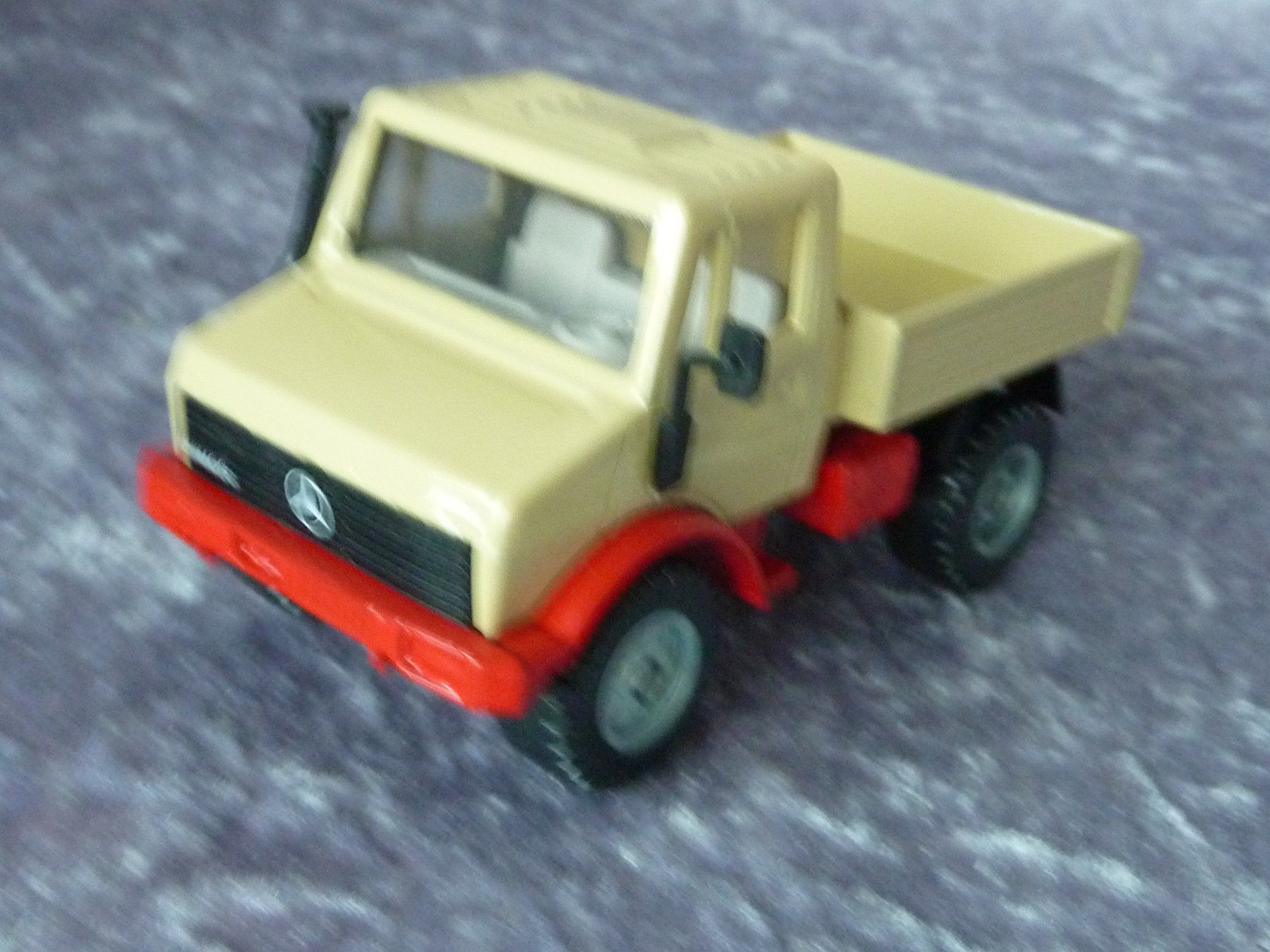 Siku Modellini d'auto: Unimog U1500 mit Gabelstabler Siku2522 – Nuovo (secondo la descrizione) da Dürrenäsch venduto da modellautos4you 5
