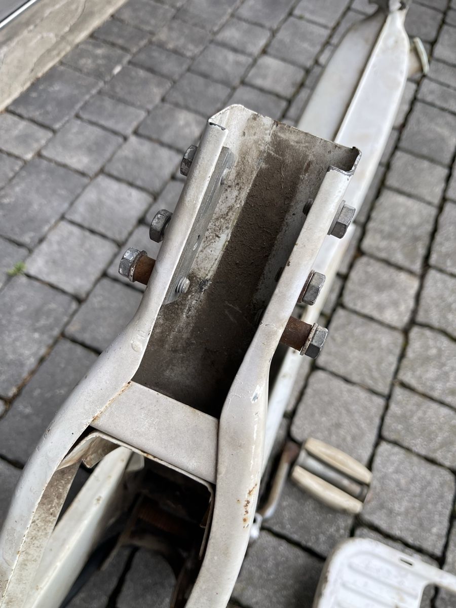Piaggio Parti ricambio per ciclomotori: Rahmen Piaggio Ciao CH 7075 – Usato da Novazzano venduto da Mich1974 2