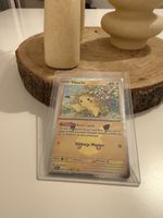 Carte Pokémon Pikachu 11/30 état comme neuf