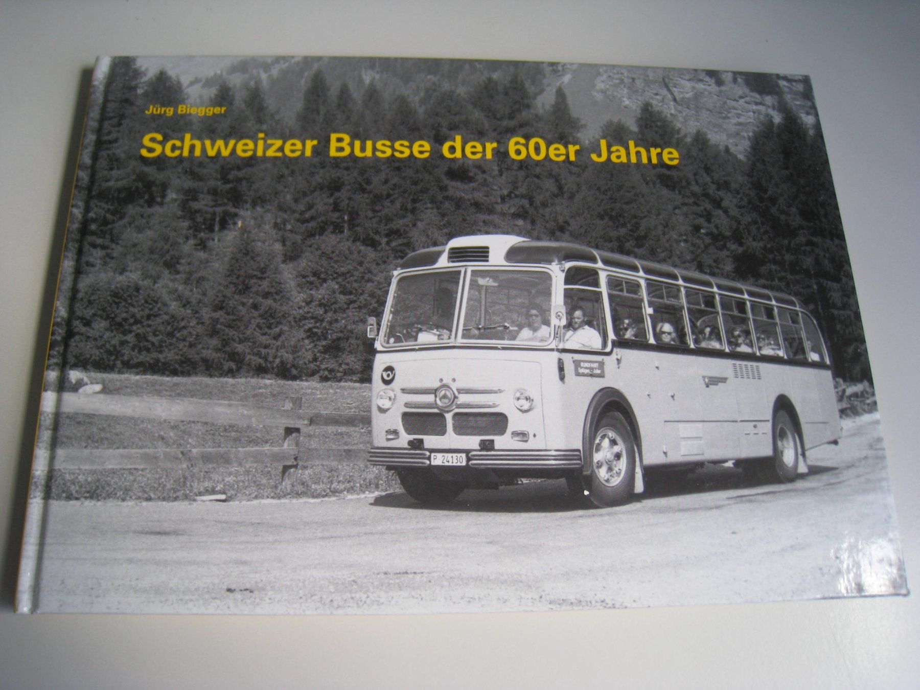 Livres: Schweizer Busse der 60er Jahre, Jürg Biegger – D'occasion à Buchs ZH par swiss-train