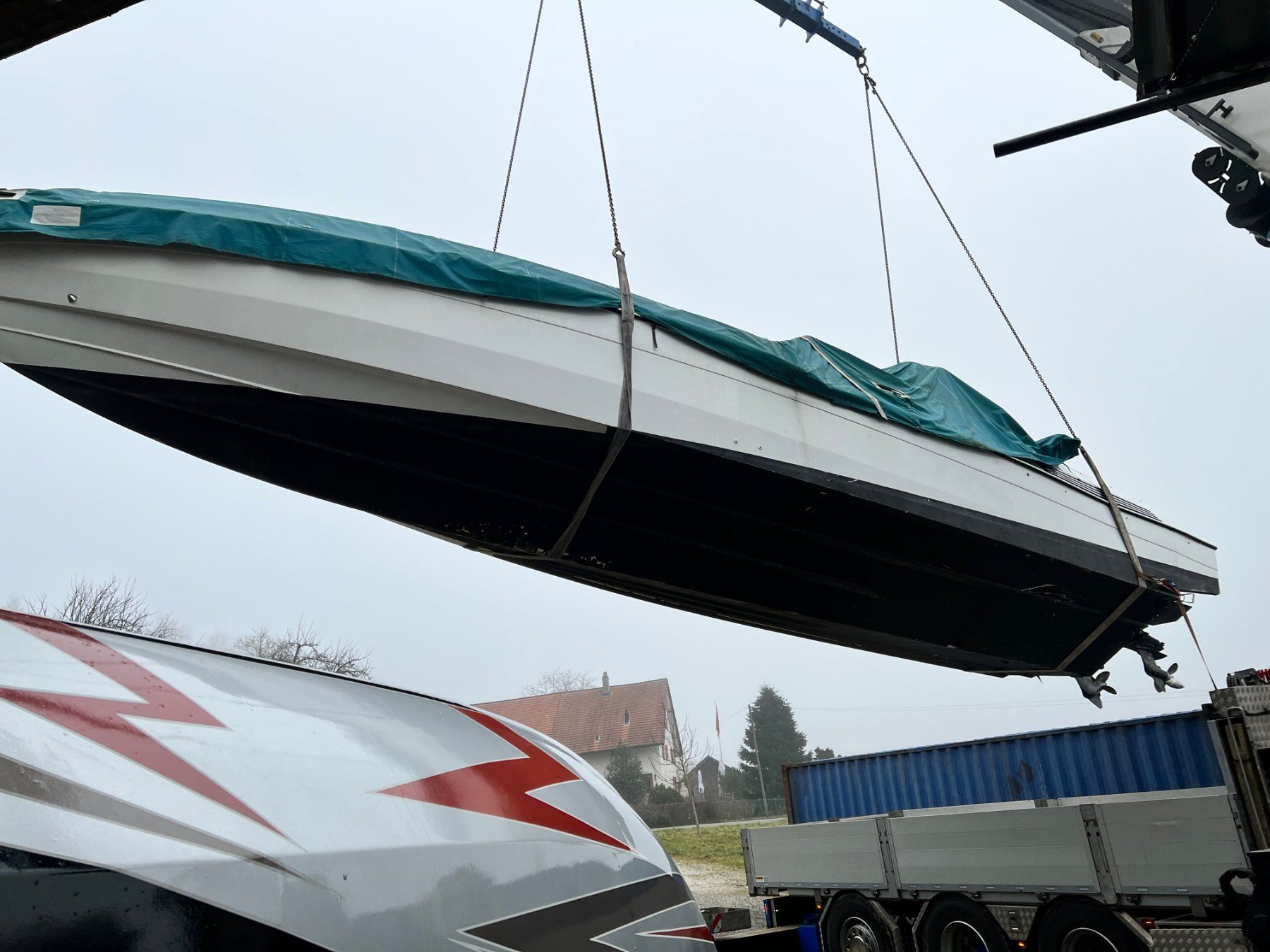 Scarab Boote: WELLCRAFT SCARAB 42 -  EINTAUSCH MÖGLICH – Gebraucht aus Avenches von BOOTTRANSPORTE 2