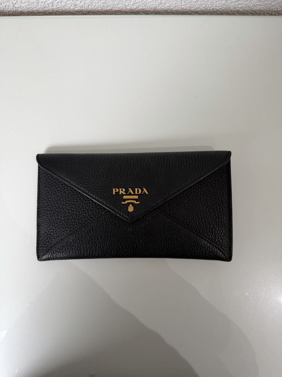 Prada Sacs: Zwei Prada Clutches – Neuf avec emballage d'origine à Dietikon par eli_cy5t 2