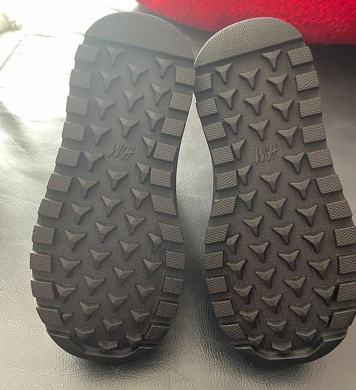 Scarpe per ragazze: Neue Mädchen WASSERDICHTE HIGH TOP SNEAKER – Usato da Wenslingen venduto da fraenzi.kulli 4