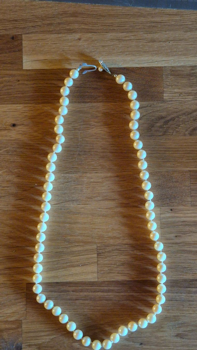 Ketten: Collier de perles – Gebraucht aus Mervelier von marbre75