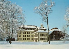 KONOLFINGEN Evangelisches Zentrum Schloss Hünigen