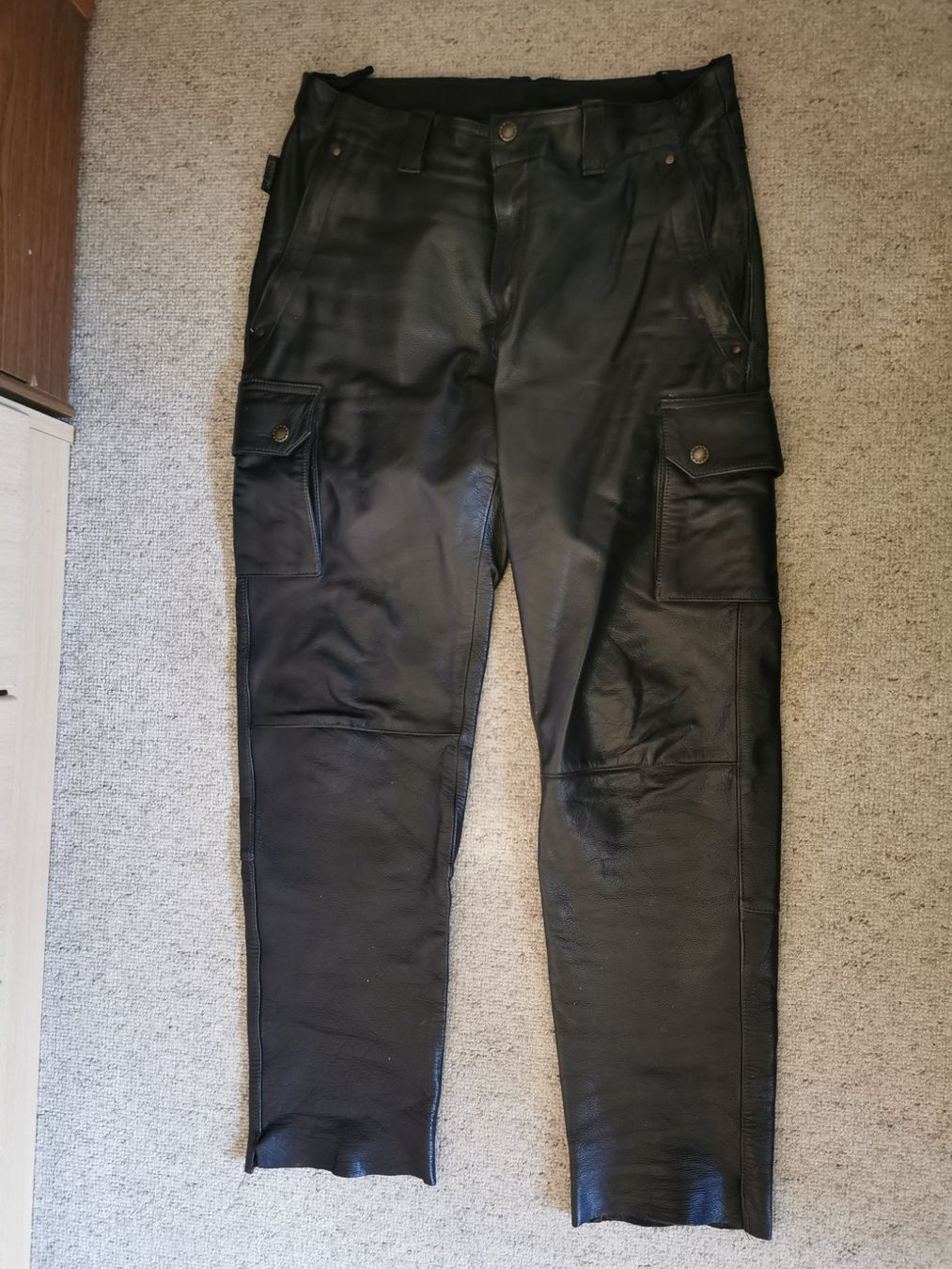 Hosen: massive Lederhose Motorrad Grösse M – Gebraucht aus Winterthur von Lonpos1 1