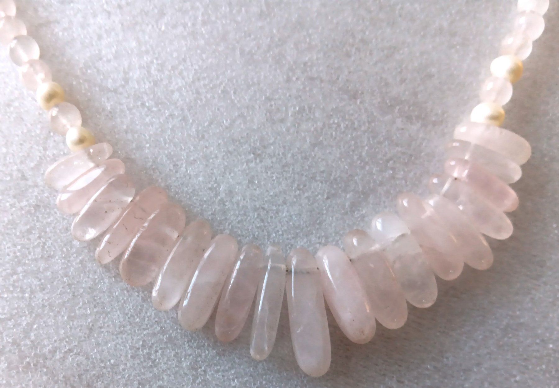Catenine: 💎 Rosenquarz Collier mit Perlen – Nuovo (secondo la descrizione) da Matzingen venduto da zingana 1