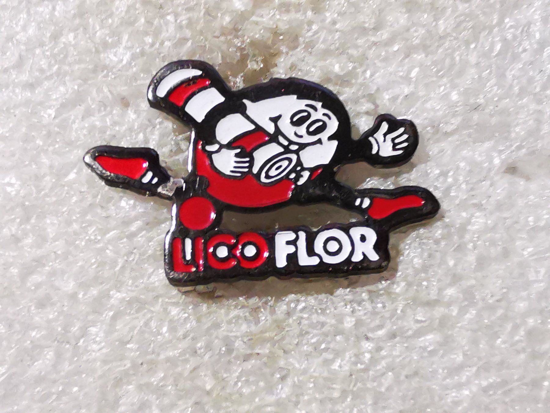 Placchette & Badge: Ansteckpin 94: Lico Flor – Usato da Oppligen venduto da Pin-Fall-Shop