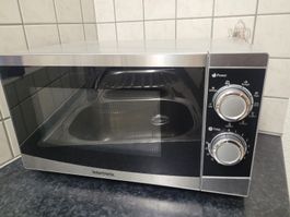 Mikrowelle Intertronic silber/schwarz, guter Zustand