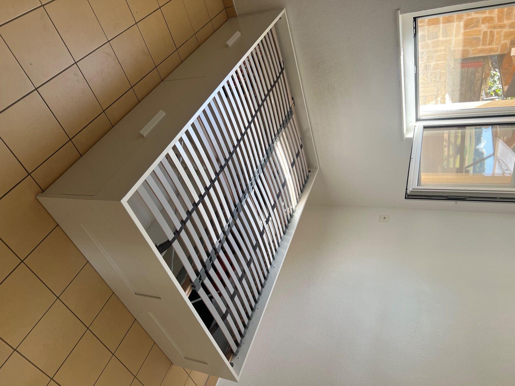Ikea Letti: Lit IKEA BRIMNES  Bon état – Usato da Montherod venduto da bou_qq6t