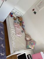 Kinderbett mit leichten Gebrauchsspuren und Matratze