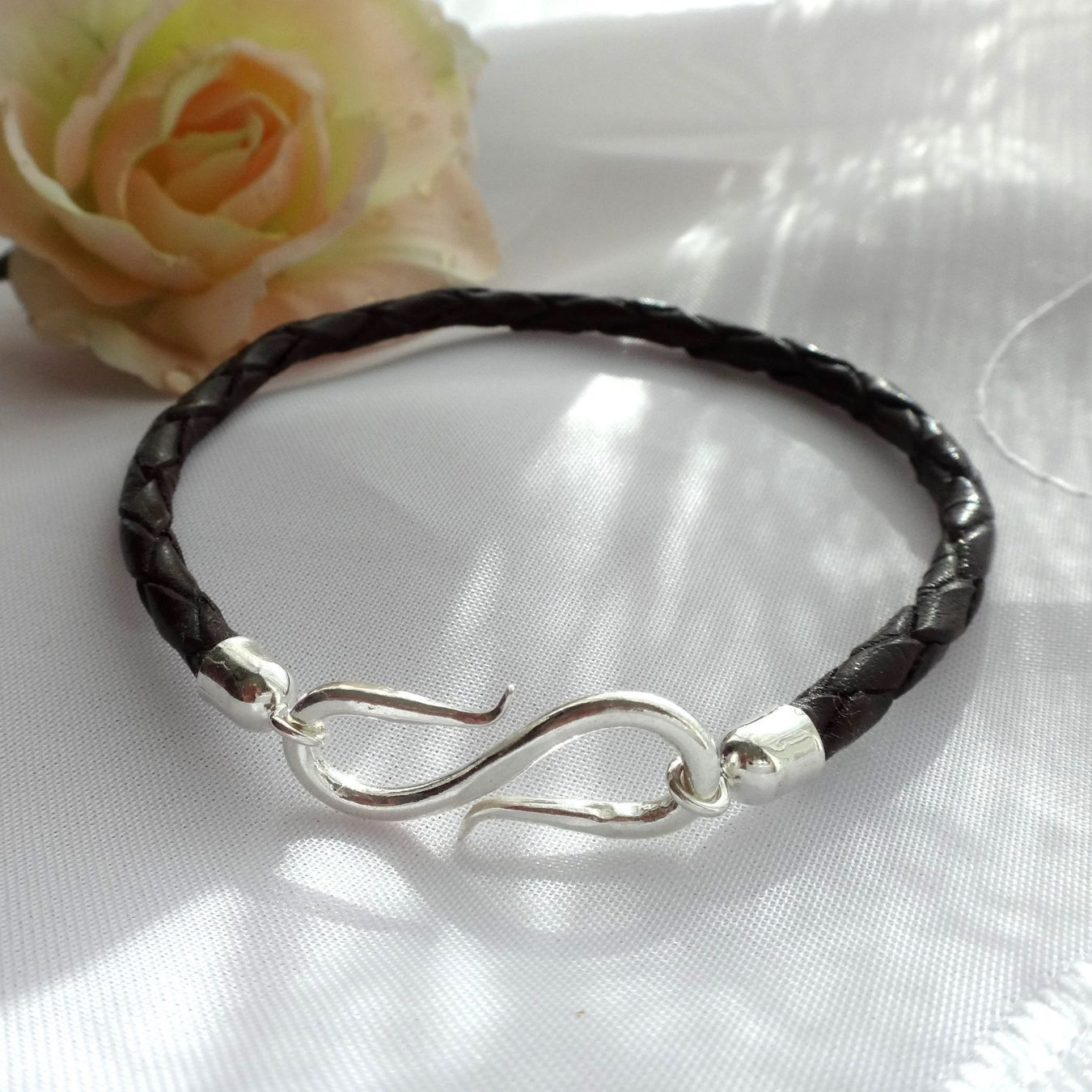 Bracciali & Braccialetti: Armband Silber 925 Leder Infinity   NEU – Nuovo e nell'imballaggio originale da Dielsdorf venduto da kumsch