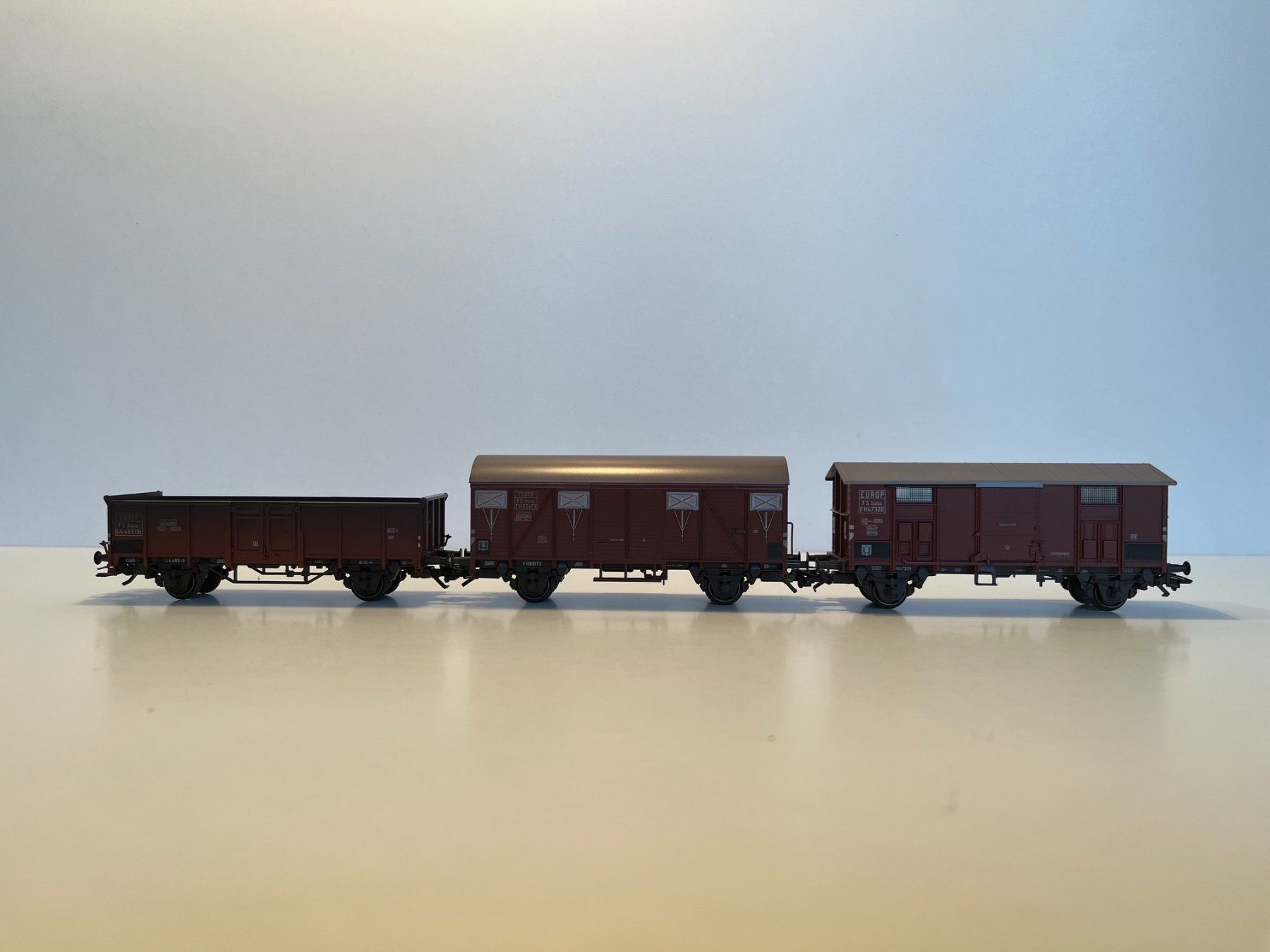 Märklin Trains électriques: Märklin : Wagen-Set "Italienische Klassik" – Neuf avec emballage d'origine à Lohn-Ammannsegg par 406peugeot 3