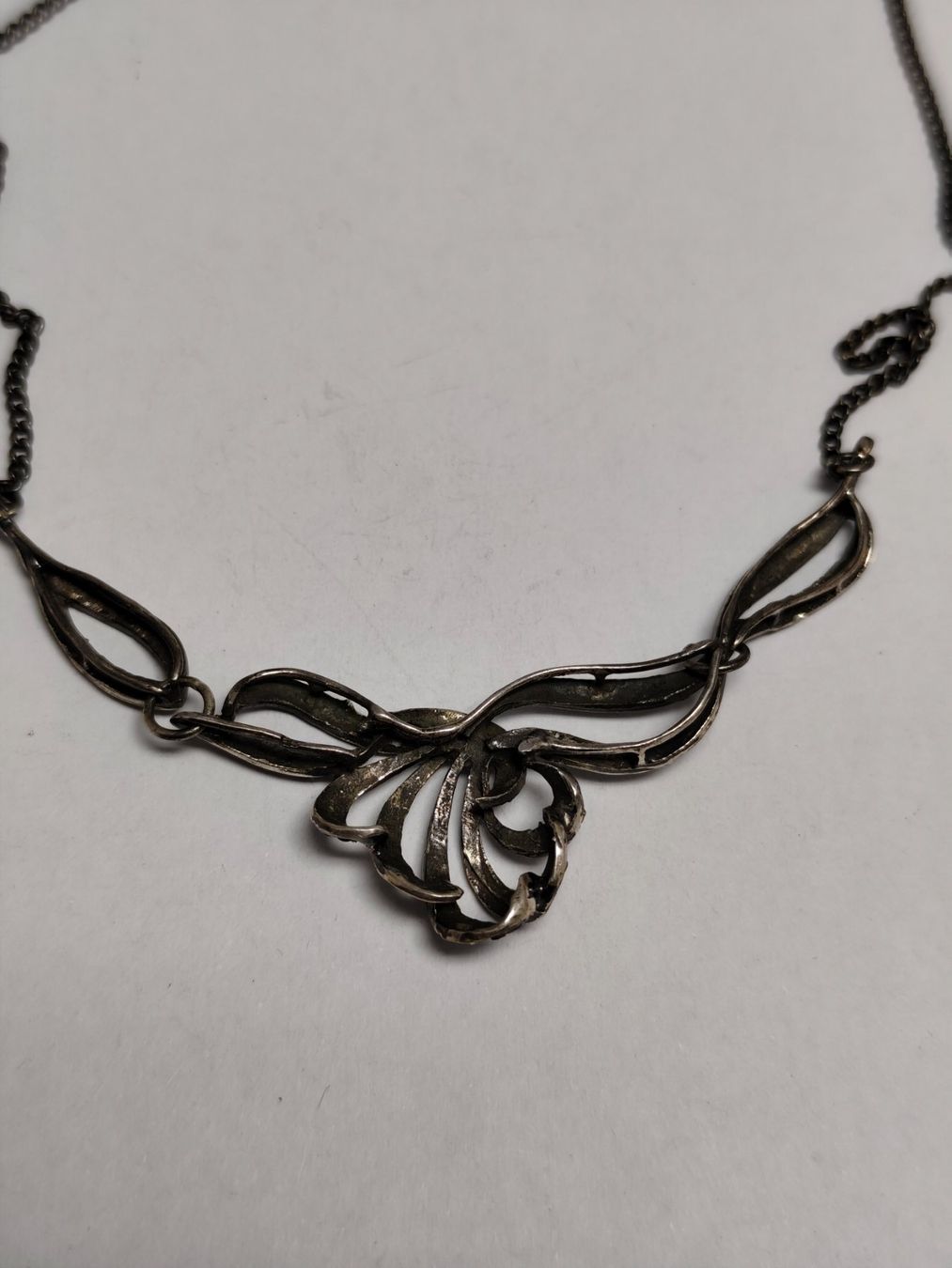 Catenine: Vintage Silber Collier mit Markasit Schleifen-Design #A8 – Usato da Châtelaine venduto da Tropic.Watch2 5