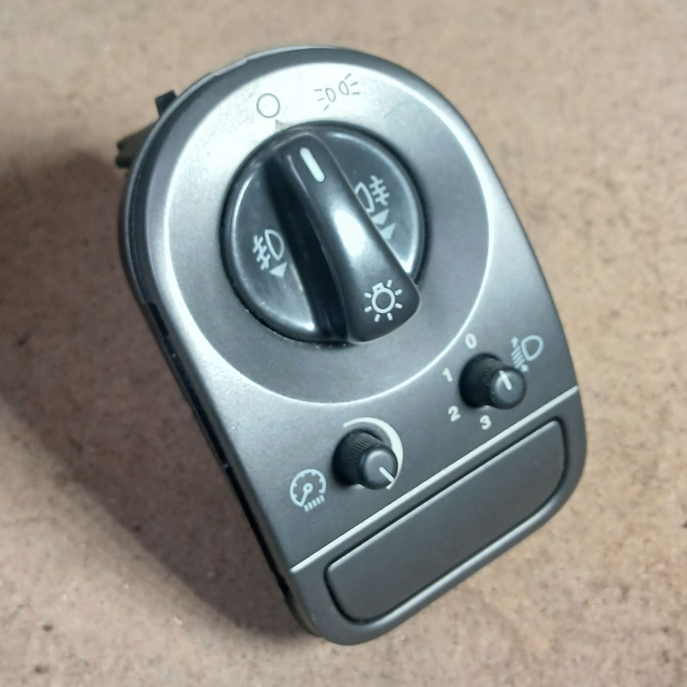 Jaguar Tutti pezzi di ricambio auto: Commande de phare Jaguar X-Type  – Usato da la heutte venduto da Auto-stock