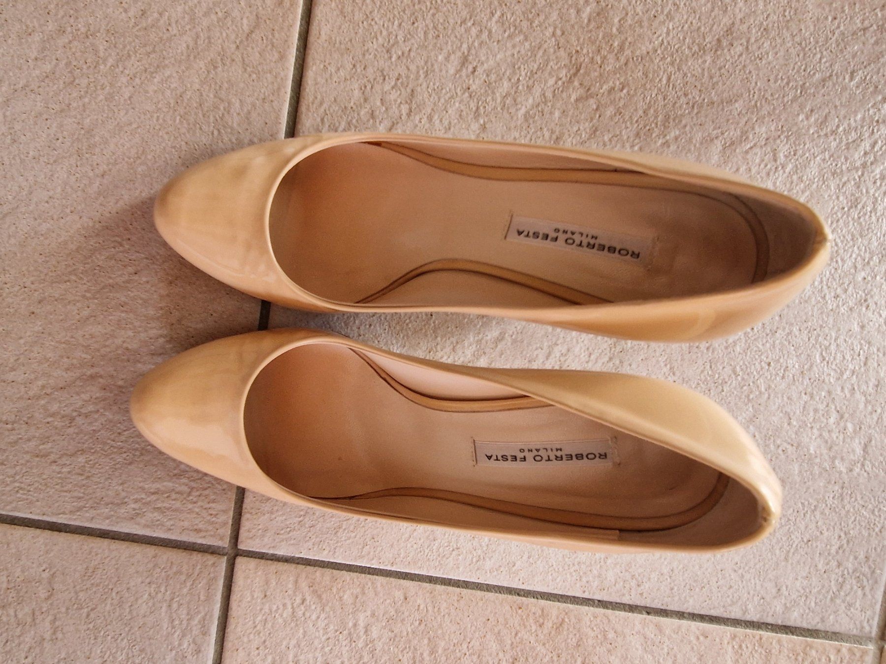 Scarpe da donna: Escarpins vernis – Nuovo (secondo la descrizione) da Genève venduto da boudha71 1