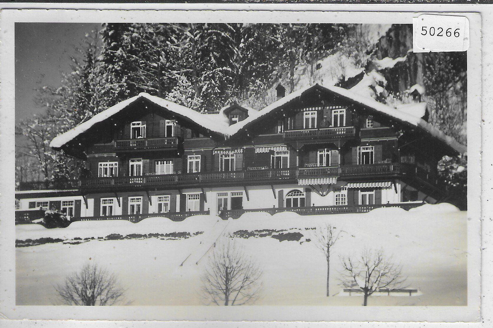 Cartoline postali: Gstaad - Chalet Marie Jose im Winter – Usato da Ettingen venduto da Kartenplanet