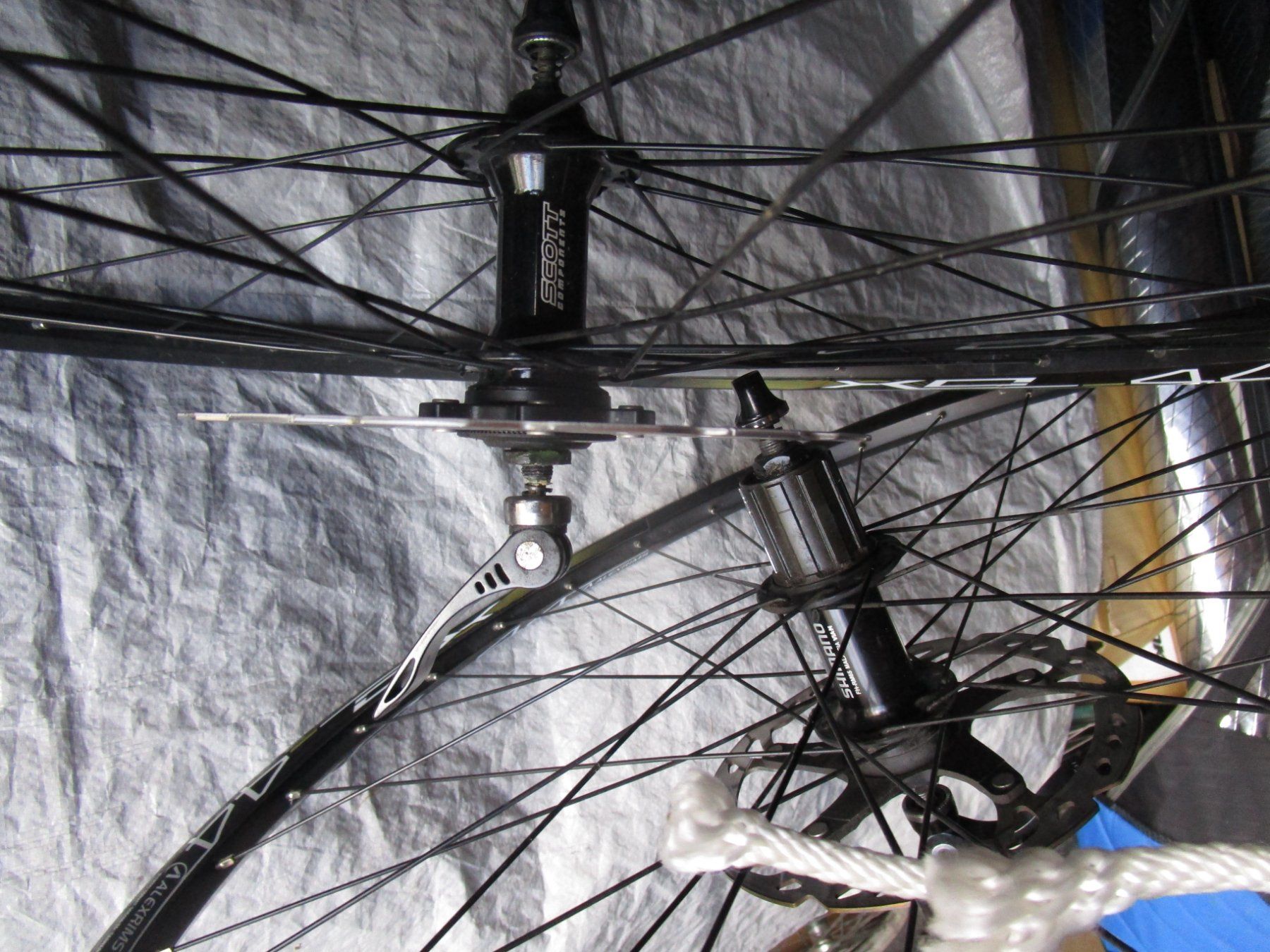 Pezzi di ricambio: Radsatz Disc 26" SP V100mm H135mm – Usato da Ottikon venduto da Locomotive01 1