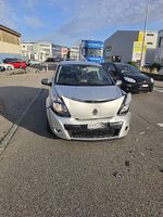 Renault Clio 1.6 16V Automatik - Unfallfahrzeug / Export