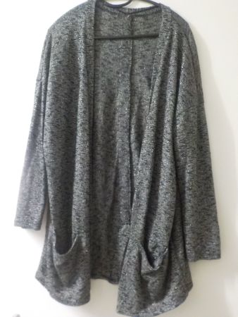 Schicker dünner Glitzer-Cardigan, Gr. L, grau/silber (74