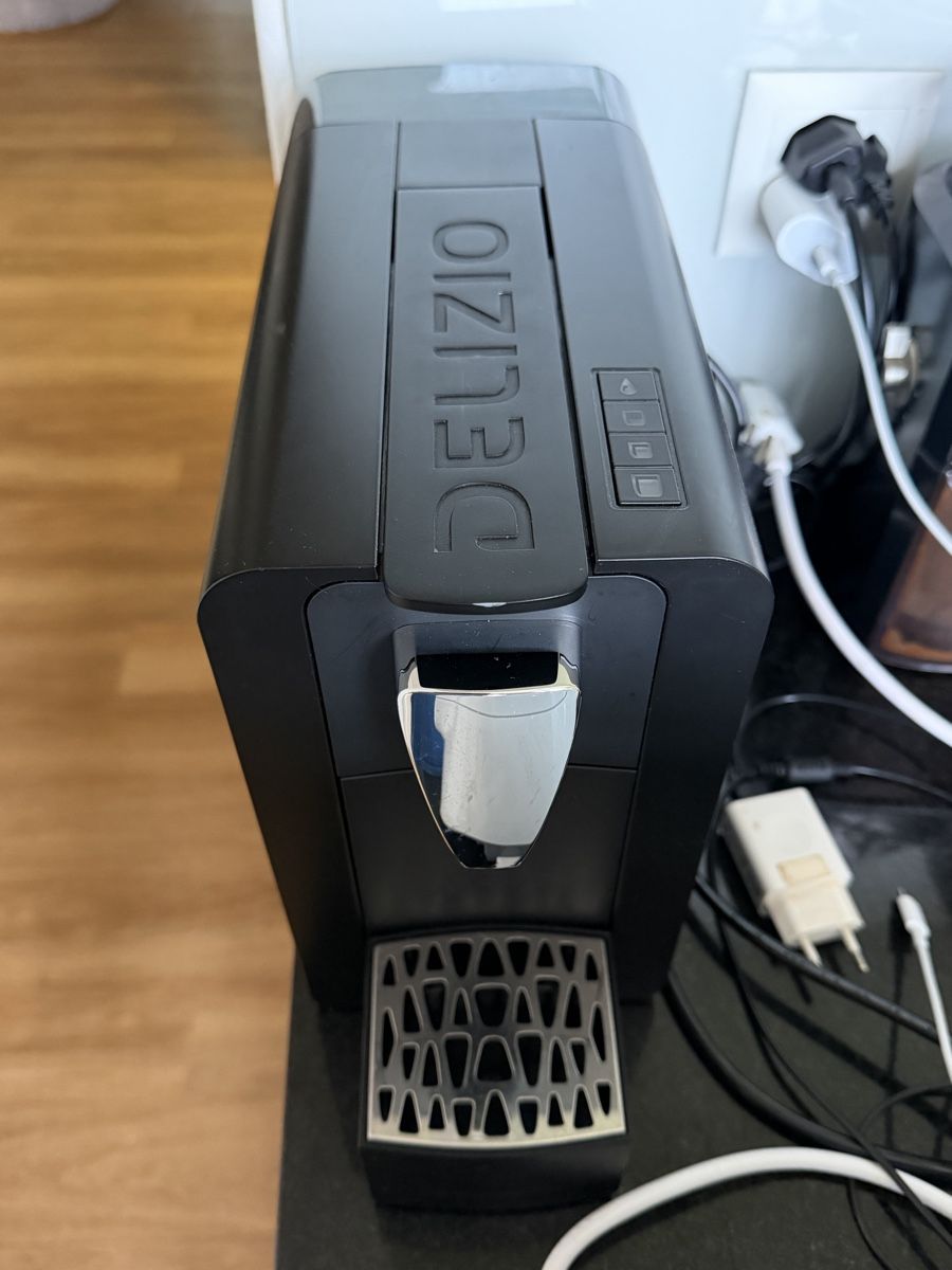 Delizio Kaffeemaschinen & Espressomaschinen: Delizio Compact One II Kaffeemaschine – Gebraucht aus Luzern von pes_z8wz
