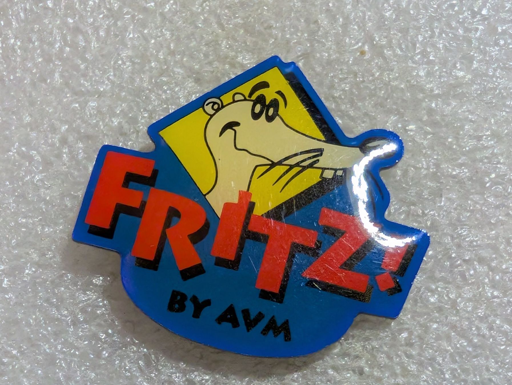 Placchette & Badge: Ansteckpin 4: AVM Fritz – Usato da Oppligen venduto da Pin-Fall-Shop