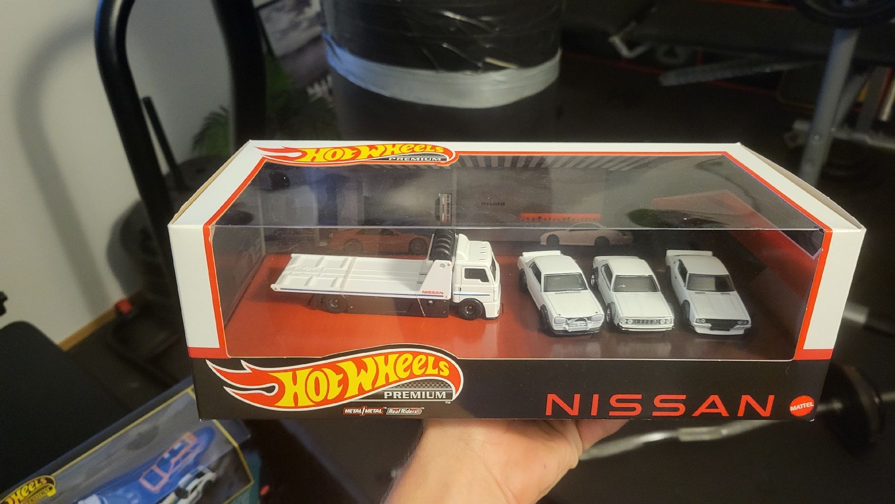 Hot Wheels Modellini d'auto: Hot Wheels Premium Nissan Set Diorama – Nuovo e nell'imballaggio originale da Jona venduto da mjo_f5t2