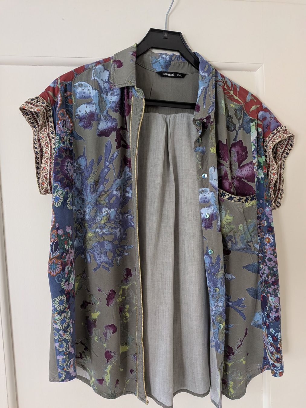 Desigual Blusen: Desigual Bluse XXL – Gebraucht aus Emmen von magelan 1