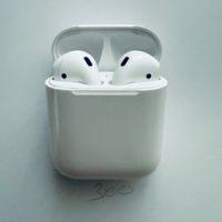 Original Apple AirPods 2 Gen. Wireless Kopfhörer & Case