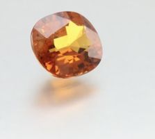 Natürlicher Mandarin Granat 3.55 ct mit AIGS-Zertifikat 