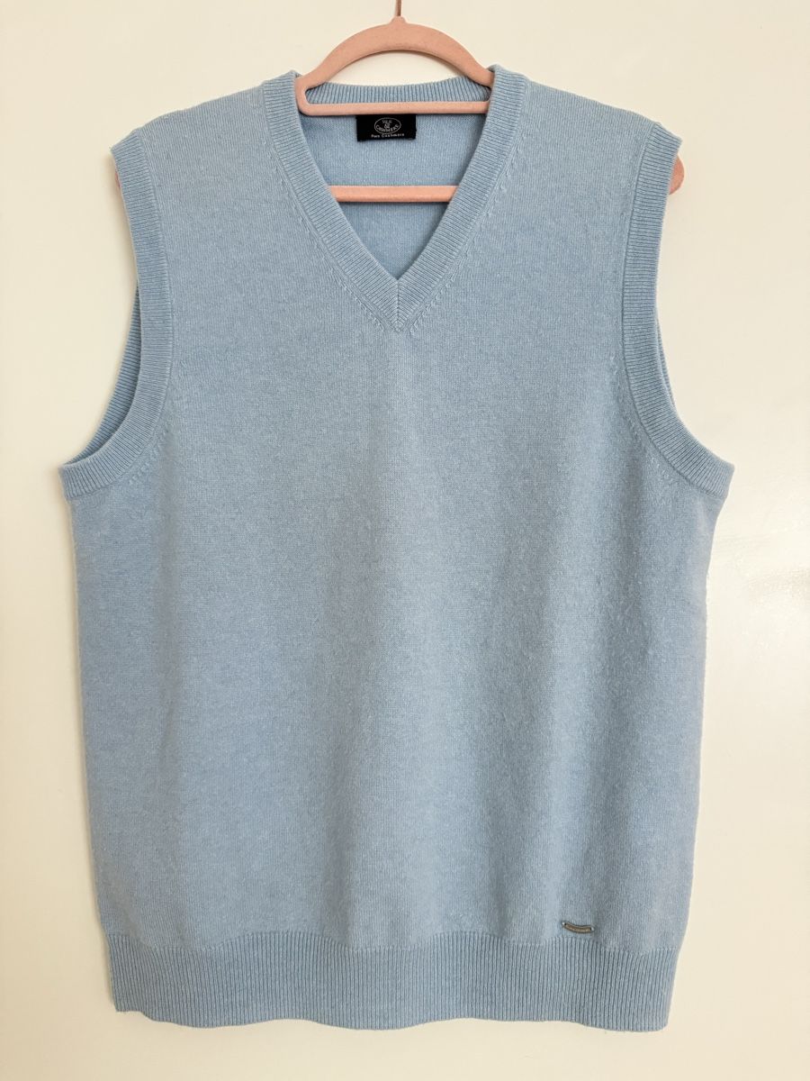 Gilets & Westen: Silk & Cashmere Vest Top - Light Blue - Size M – Gebraucht aus Zollikerberg von MK-13