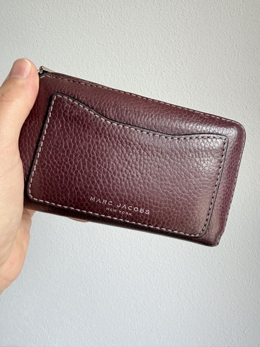 Marc Jacobs Portemonnaie: Marc Jacobs leather wallet  – Gebraucht aus Zürich von vrc_5snh