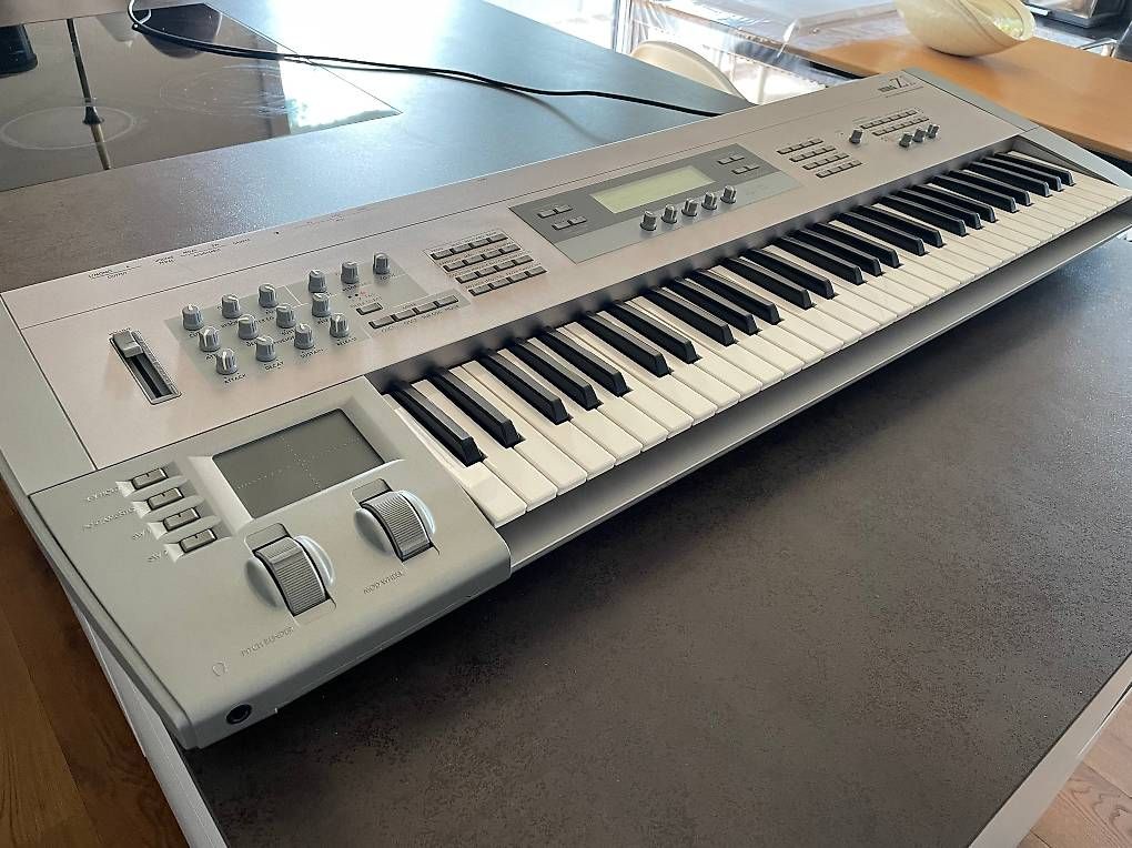 Korg Strumenti musicali: Korg Z1 + RAM Card - High-End Phys.Model Synth., Neuzustand – Nuovo (secondo la descrizione) da Kaltbach venduto da Balmung02 2