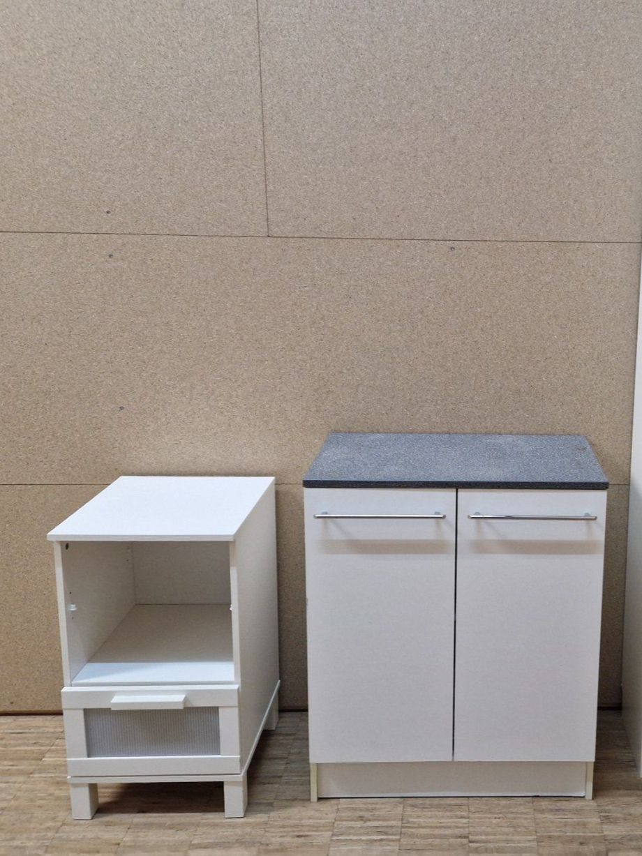 Armadi: Badezimmerschränke 2 Sideboard – Usato da Wädenswil venduto da verebe