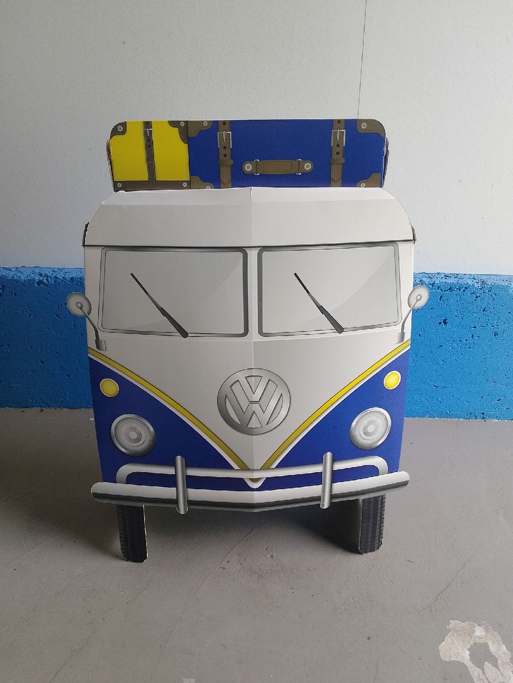 Toutes les décorations: VW Bus T1 Modell aus Karton Dekoration  – D'occasion à Trubschachen par Caddy8