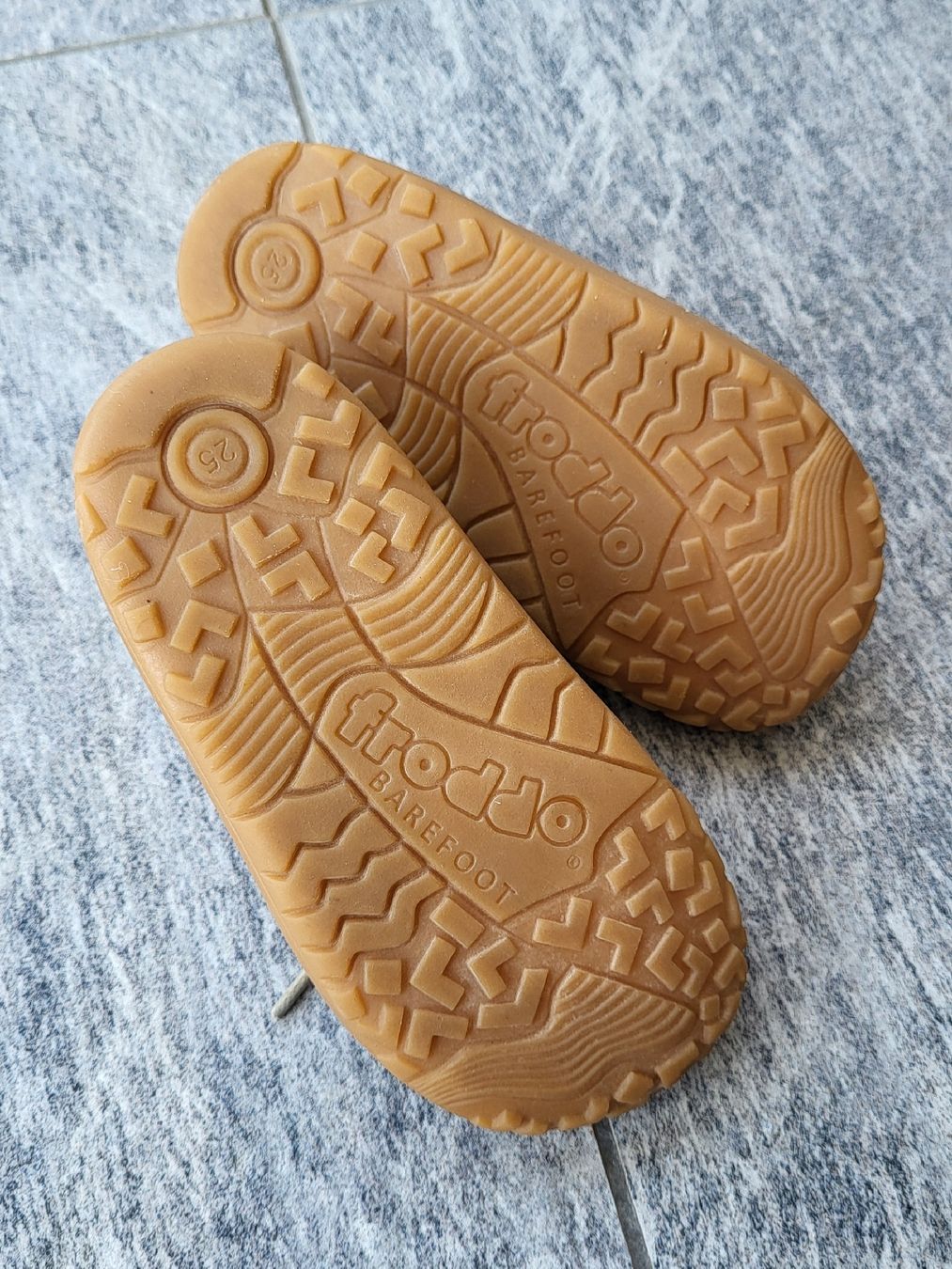 Froddo Schuhe für Jungen: FRODDO Barfussschuhe, Super Zustand!  Gr.25 – Gebraucht aus Schönenwerd von Monaaa03 1
