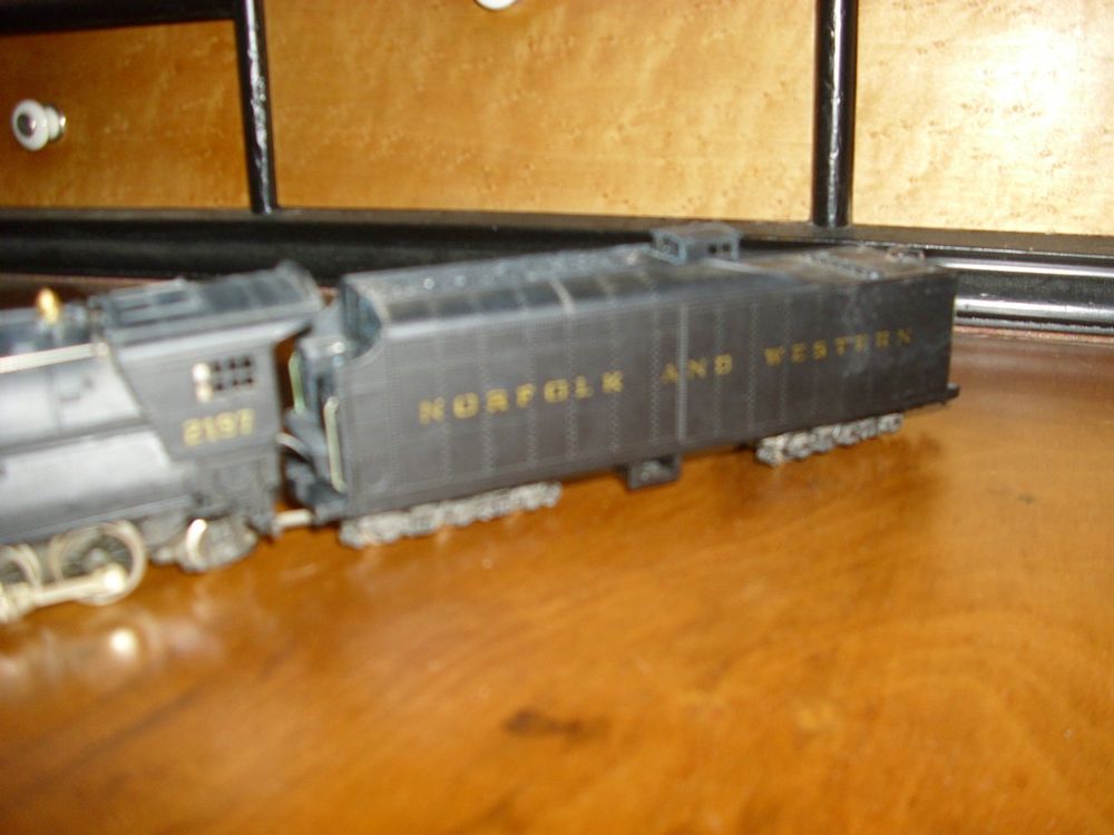 RIVAROSSI 1958, locos diesel EMD E8 A NORFOLK and WESTERN ( N&W ) neuf BO