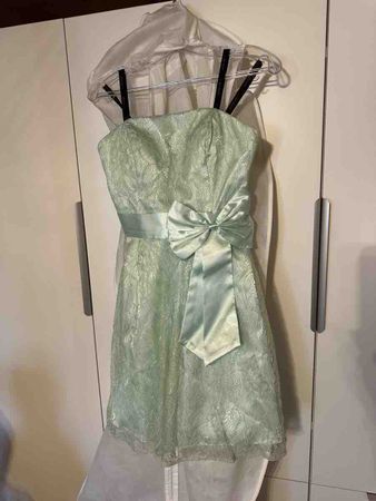 Abendkleid mintgrün mit Spitze neuwertiger Zustand