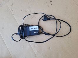 Original ACER AC Adapter Netzteil Ladegerät N193 19Volt