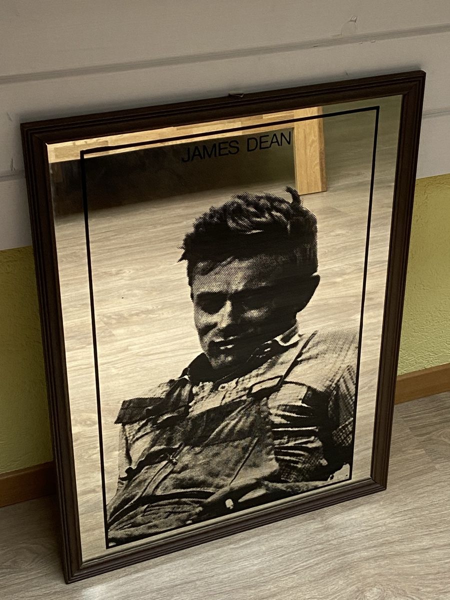 Spiegel: Spiegel mit Konterfei von James Dean – Gebraucht aus Büsserach von Gimenez77 1