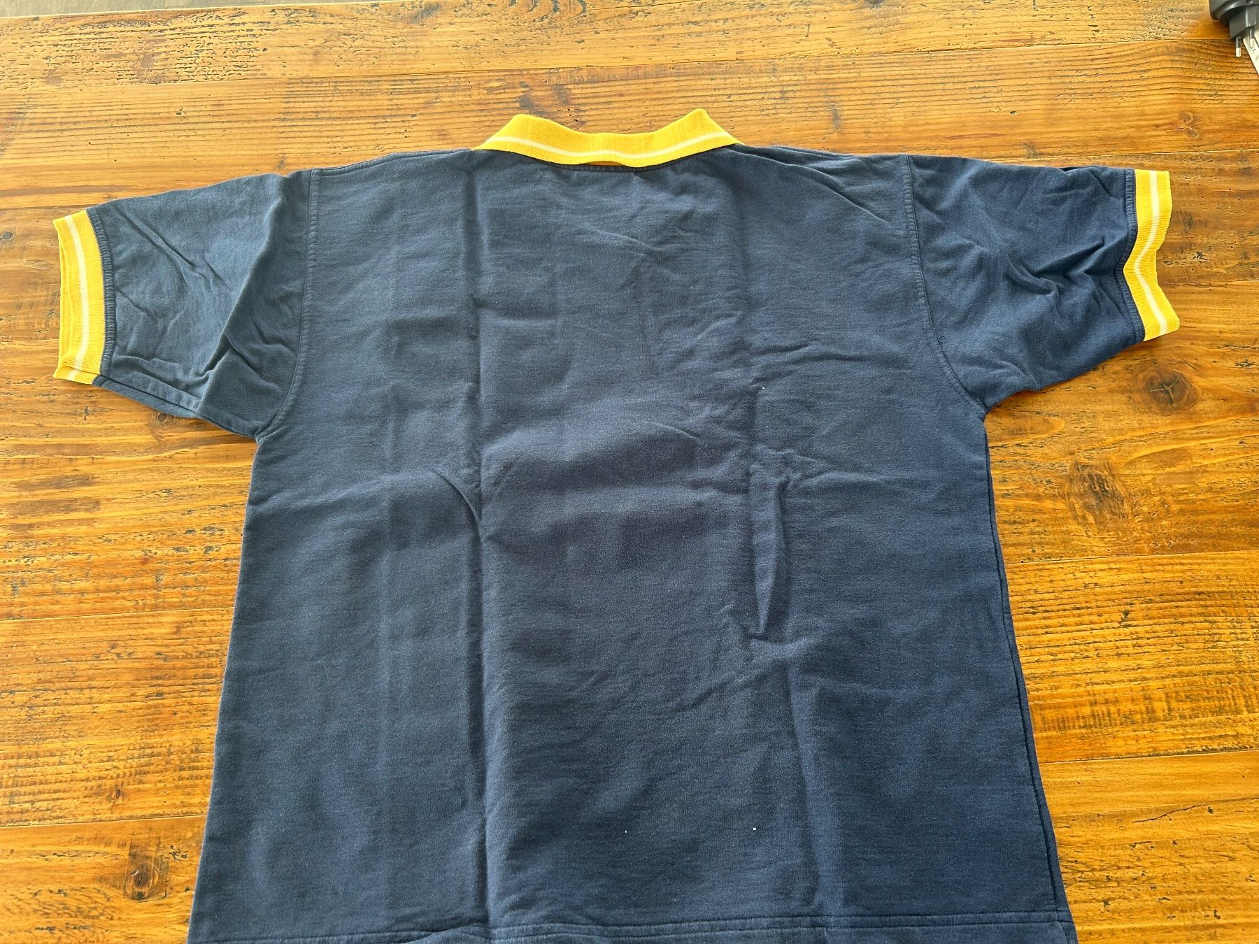Camicie: 60s Hot Rod / Surfer Shirt – Usato da Erlinsbach venduto da Basi67 1