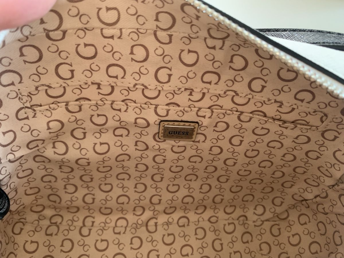 Guess Borse da donna: Neuf GUESS Crossbody bag – Nuovo (secondo la descrizione) da La Chaux-de-Fonds venduto da aeroame 5