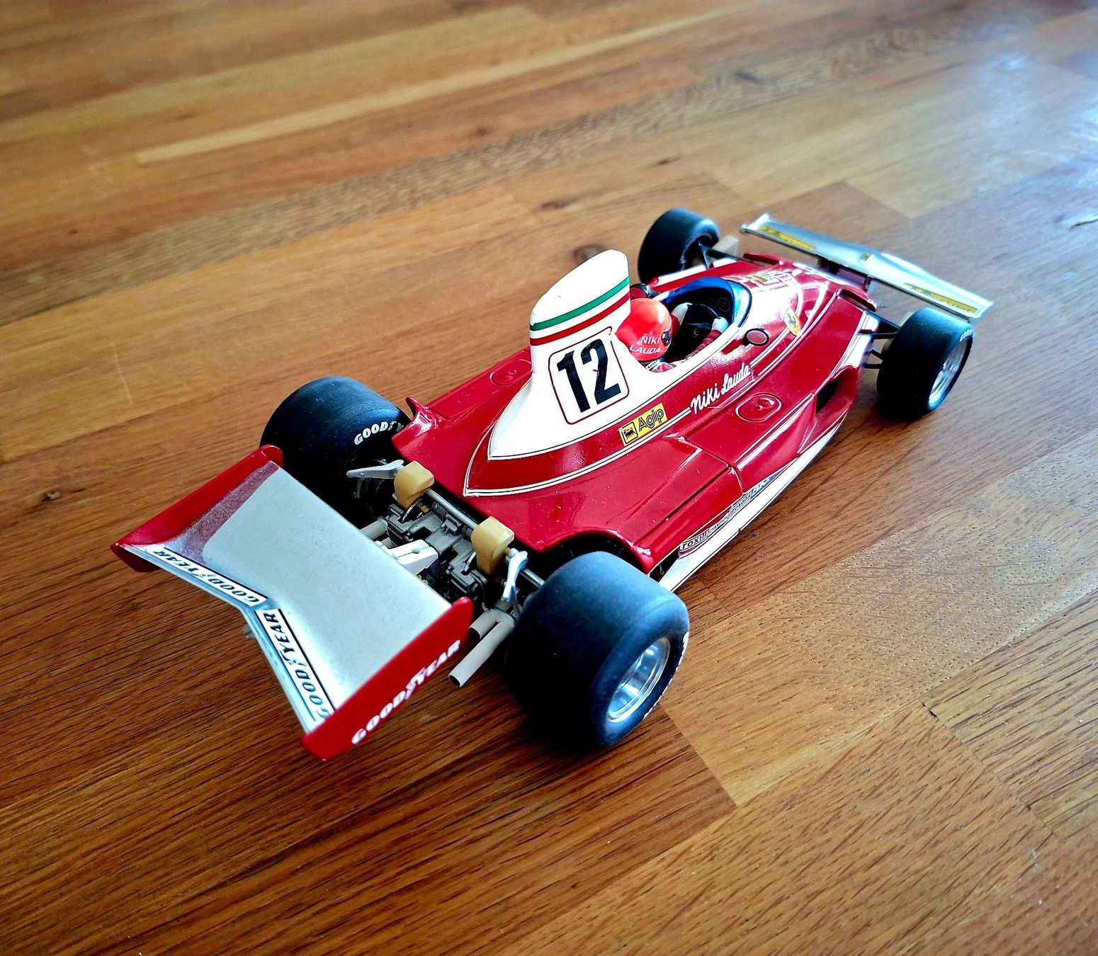 Minichamps Modellini d'auto: Ferrari 312T  / Niki Lauda – Usato da Heimberg venduto da csm_7q9h 1