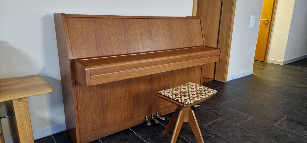 Klavier / Piano YAMAHA Holz braun guter Zustand | Kaufen auf Ricardo