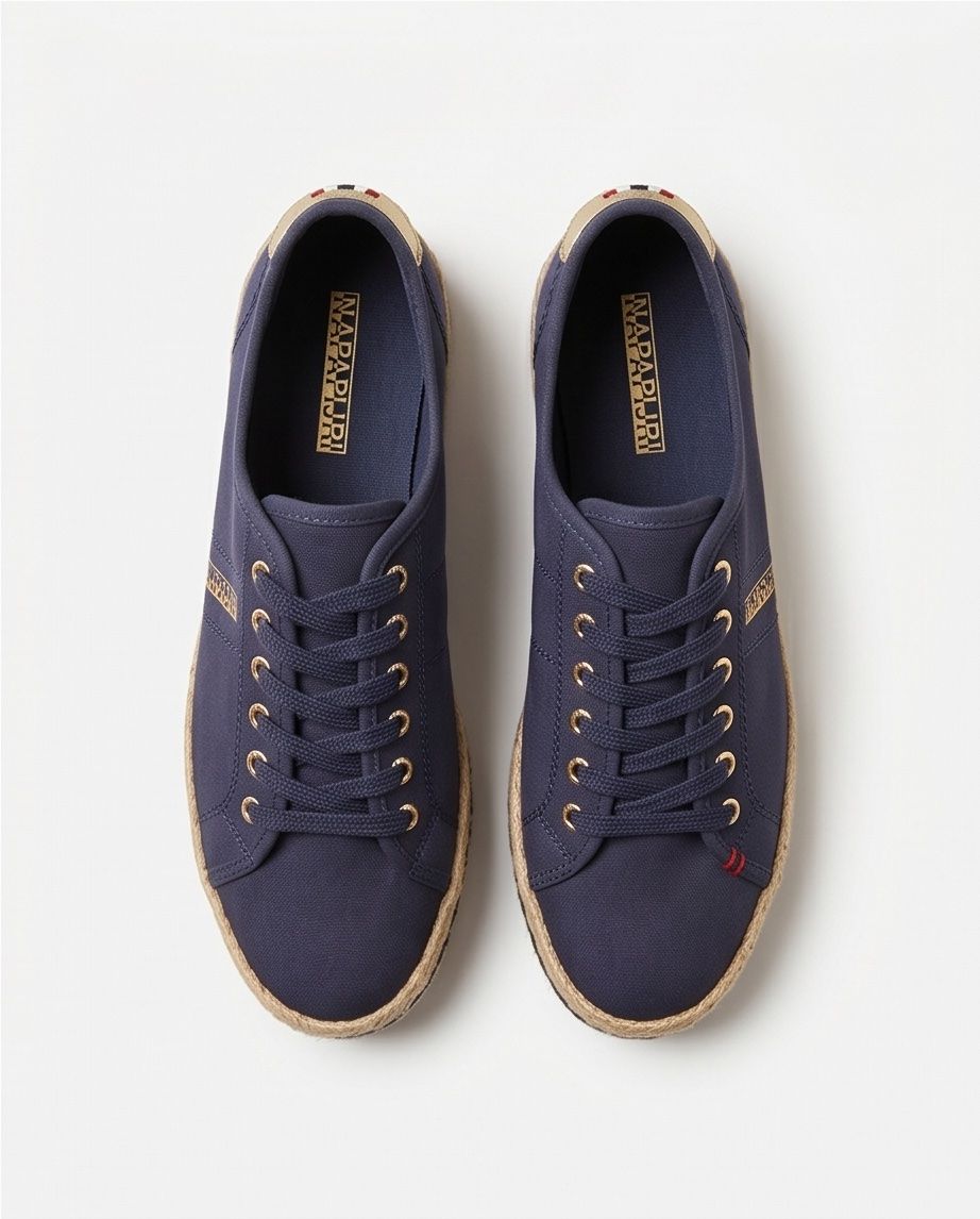 Napapijri Scarpe per ragazze: NAPAPIJRI chaussures - neuves - 37 – Nuovo (secondo la descrizione) da Vuisternens-Romont venduto da gol_xp6p