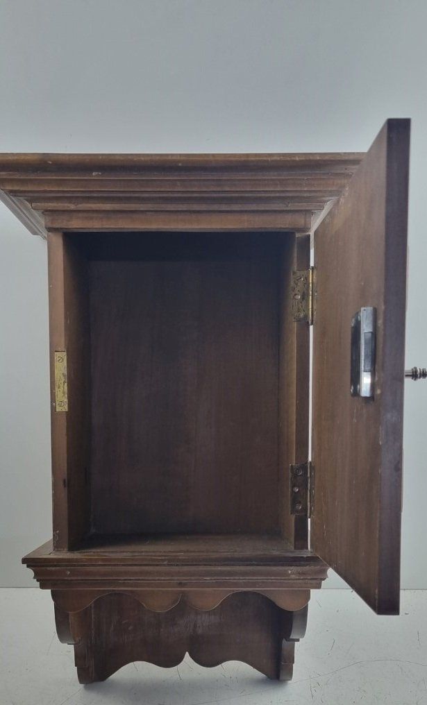 Armadi: Kleiner  Wandschrank aus Holz – Usato da Flums venduto da Flumsantik 1