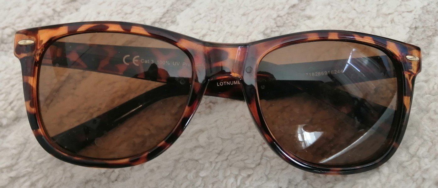 Occhiali & Lenti: Modische Sonnenbrille im Leopard-Look – Nuovo e nell'imballaggio originale da Bern venduto da Prasolux