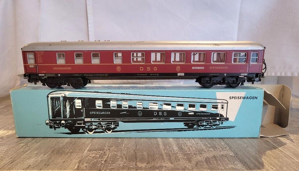 Wagon-restaurant Märklin 4024 H0 échelle 1/87 - DSG, époque III, éclairé, Avec Boîte D'origine
