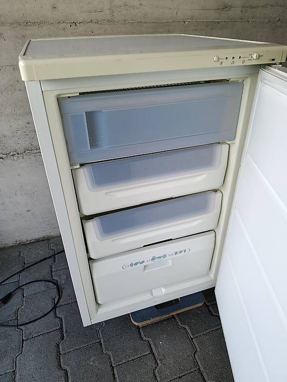 Congelatori: Congélateur bonne état  – Usato da Monthey venduto da Sws5 2