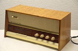 Röhrenradio  / Radio à tubes Mediator Retro